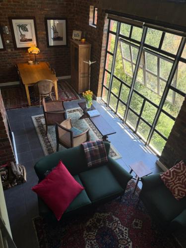 Urban Oasis loft in Stellenbosch