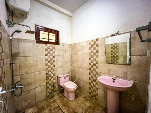 Deluxe Double or Twin Room with Balcony image 2