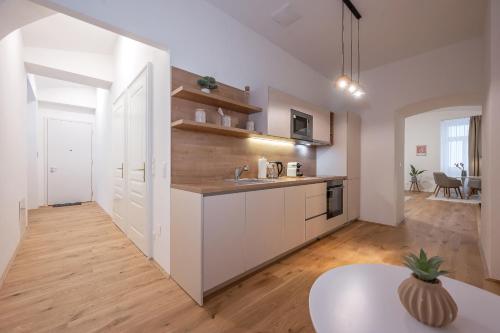 1 BDR - Apartment Sunshine, right near Vienna's Old City, Вена (фото 5)