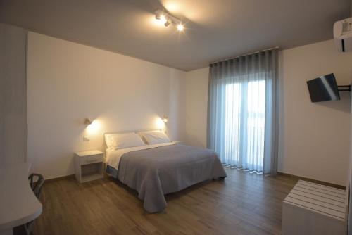 1 double bed