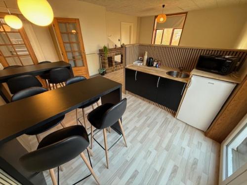 Folsted - Værelse 100 med eget badeværelse og fri parkering, Bindslev (foto 9)