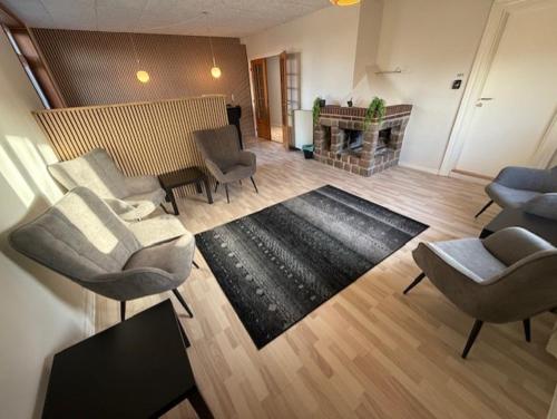 Folsted - Værelse 100 med eget badeværelse og fri parkering, Bindslev (foto 10)