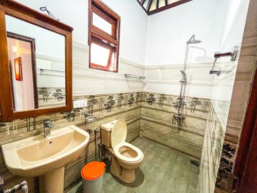 Triple Room with Balcony image 1