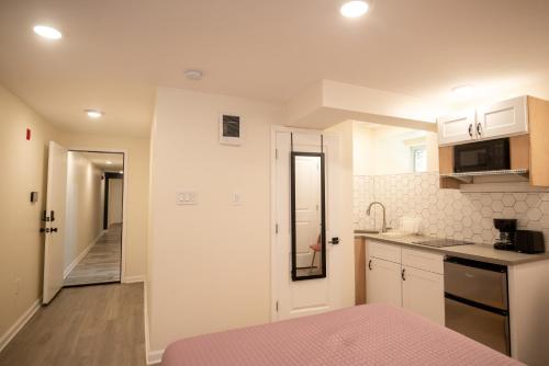 مطبخ, Diamond Suites Philadelphia Center in وسط فيلادلفيا الأدنى