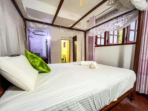 Quadruple Room with Garden View room in Galle Camellia
