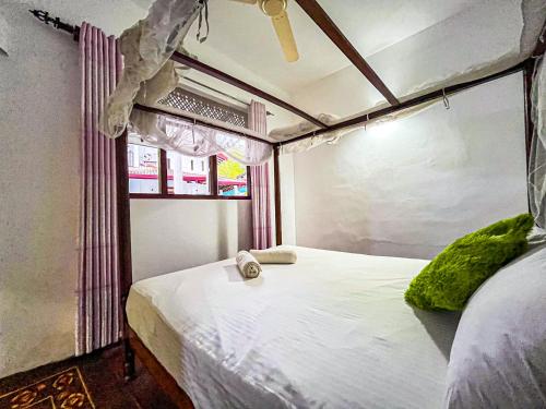 Quadruple Room with Garden View image 6
