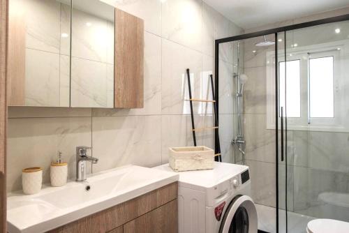 Apartment anghome A4 in Metaksourgio - image 4