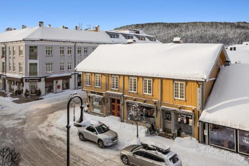 4 bedroom Penthouse Appartment, Right On The Mainstreet in คงส์แบร์ก