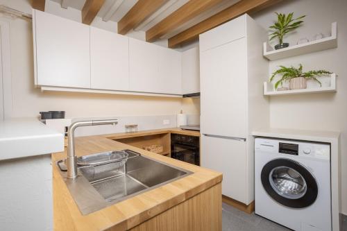 Kitchen, Elirion Luxury Home II in Anatoliko Selino