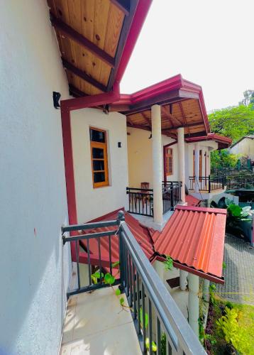 MALWATHTHA MOUNT VILLA KANDY - Tap to explore photos