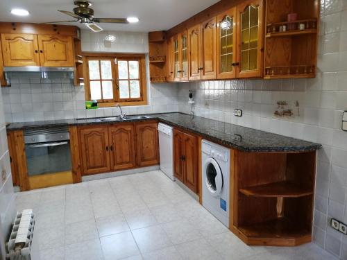 Konyha, Cal Japet Encant Rural in Fonollosa