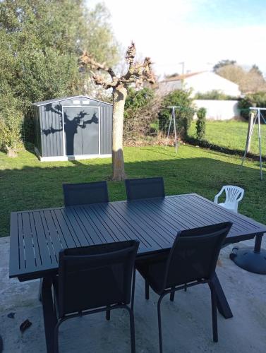 設施, Maison proche de la plage in 拉布雷萊班