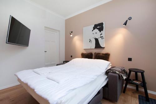 Studio Apartment image 7