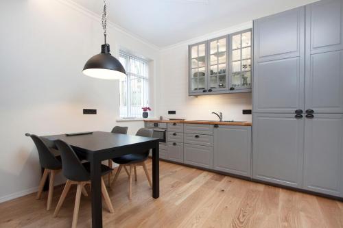 Studio Apartment image 5