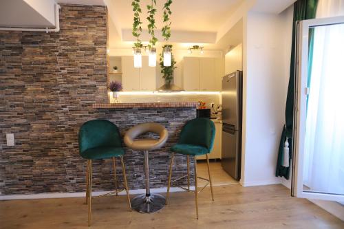 Apartament Cosmopolis — other in Strada Europa 5, Ştefăneştii de Sus, 077175, Romania