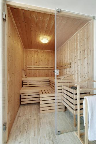 Sauna, Entrada Suite in Caleira