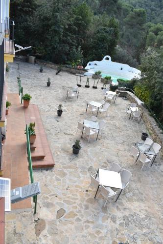 Hotel Humaina - main image