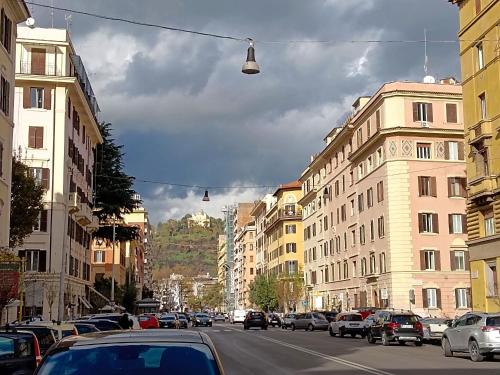 New Comfortable 2 Br Della Vittoria by Halldis, Rzym (zdjęcie 4)
