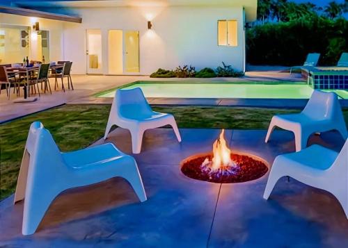 Desert Chill-Pool-Spa-5BR/4BA - image 7