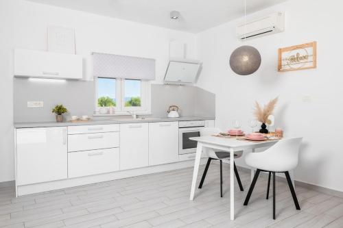 Villa Romantica by IstriaLux in Zupanici