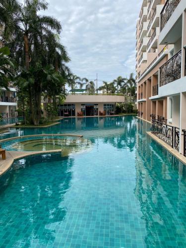 Bar/lounge, Paradise Park Jomtien near ALANGKARN