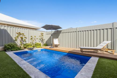 Úszómedence, Amberton Beachs Little Paradise By Swan Bnb in Eglinton