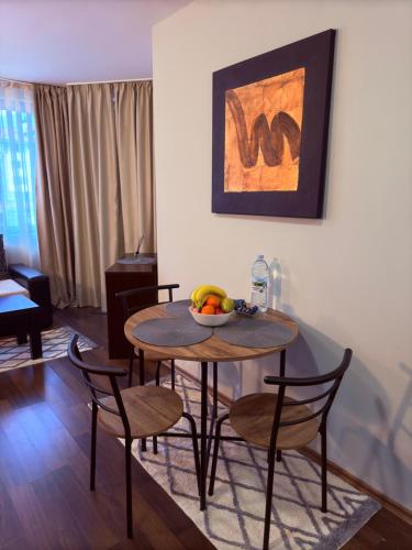 One-Bedroom Apartment image 7