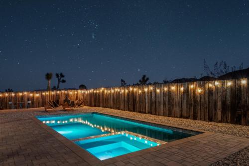 Pueblito Pool & Spa W Boulder Views in Joshua Tree, USA