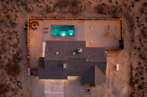 Pueblito Pool & Spa W Boulder Views in Joshua Tree, USA