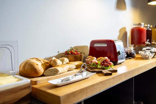 La Villa - Luxury Guest House - image 10