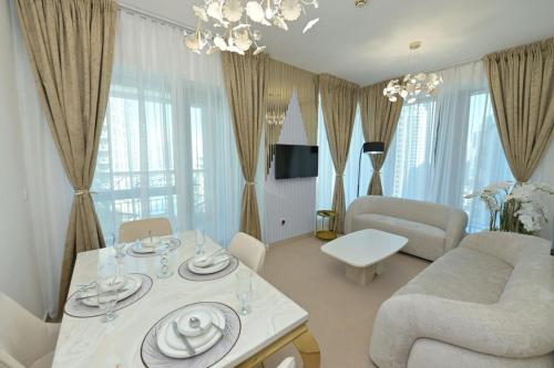 La Vista Holiday Home with burj khalifa & fountain view, Dubai (photo 5)