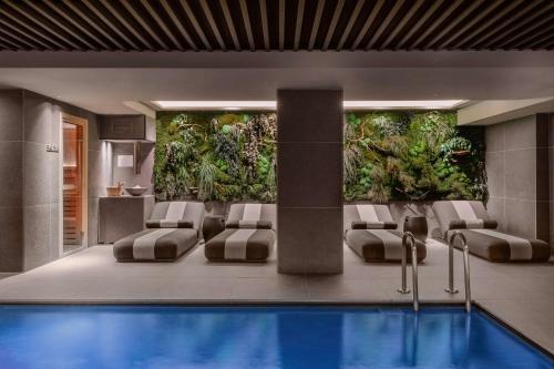 Gyógyfürdő, Radisson Collection Bilbao in Bilbao