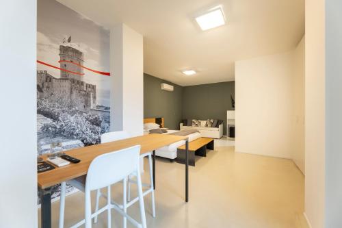 La Villa - Luxury Guest House - image 7