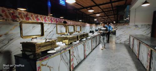 餐廳, Le Tranquil Resort in 羅納瓦拉鎮