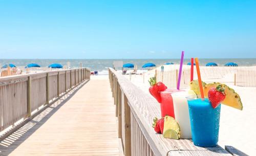 5 Min walk to the beach 1st floor condo Sleeps 4 in 힐튼 헤드 아이랜드 (SC)
