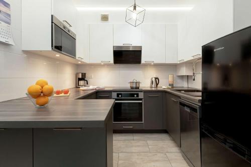 Зручності, Stylowy Apartament z Ogrodem & Parkingiem by Noclegi Renters in Косаково