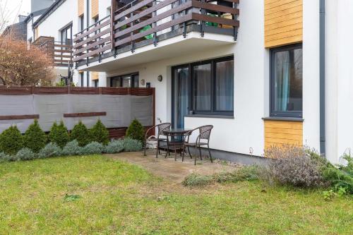 Зовнішній вигляд готелю, Stylowy Apartament z Ogrodem & Parkingiem by Noclegi Renters in Косаково