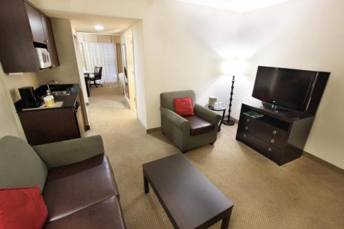 Sawgrass Grand Hotel and Suites Sports Complex
