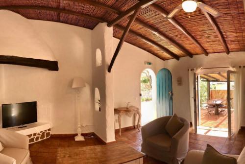 Two-Bedroom House image 6