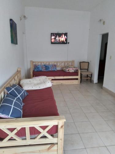 1 double bed, 1 twin bed, 4 sofa beds