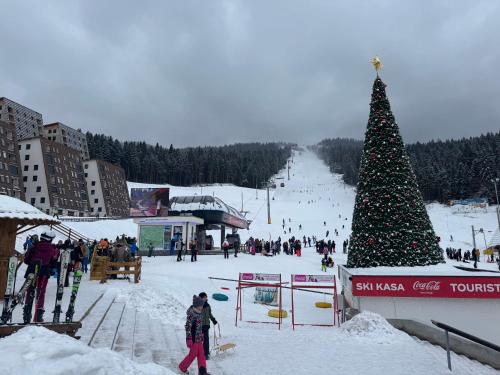 体育活动设施, Studio apartman " 3M " in 佩尔