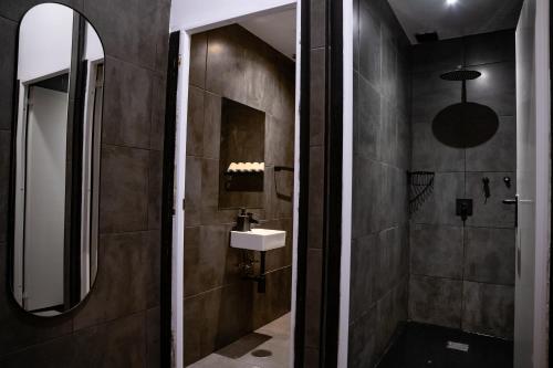 Ducha, Las Palmas Rooftop Hostel in Gran Canaria