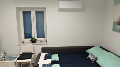 One-Bedroom Apartment image 10