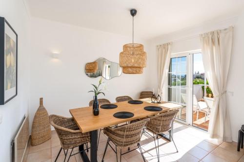 Villa Flores Comfortable holiday residence in Centro da Cidade Carvoeiro