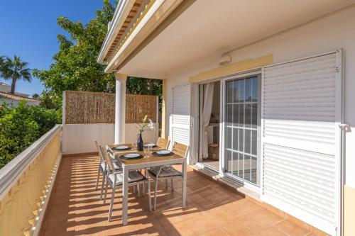 Villa Flores Comfortable holiday residence in Centro da Cidade Carvoeiro