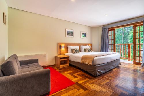 1 double bed, 1 twin bed