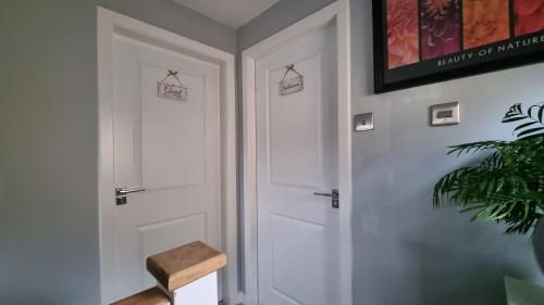 Innisfail Edi - double room with private bathroom, Édimbourg (photo 11)