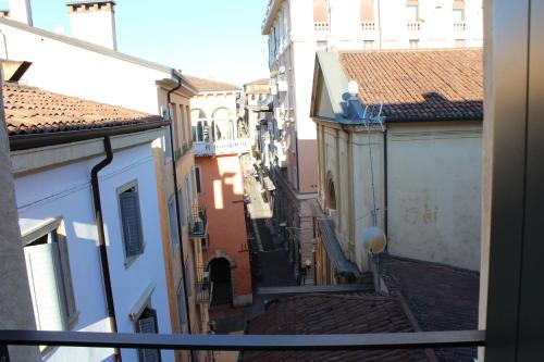 Residenza Della Samaritana - Tap to explore photos