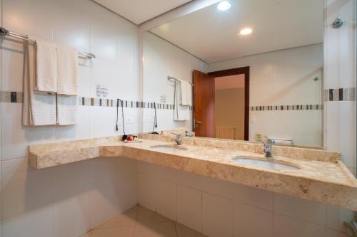 Premium Studio with Spa Bath image 10