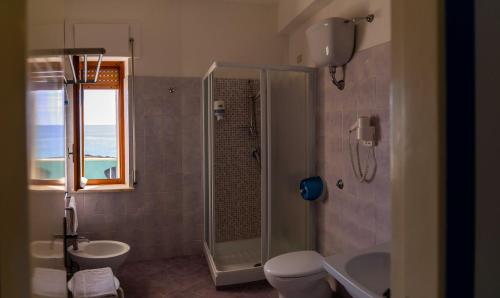 Triple Room with Sea View